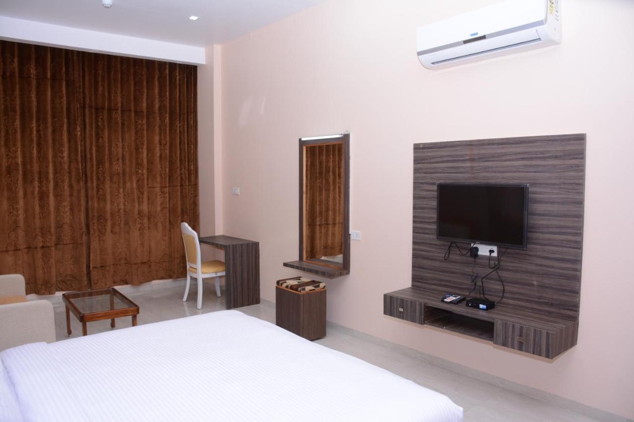 Ratnaa Resort Khamshet Eksteriør bilde