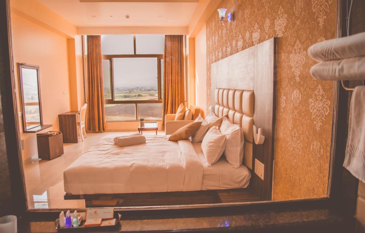 Ratnaa Resort Khamshet Eksteriør bilde